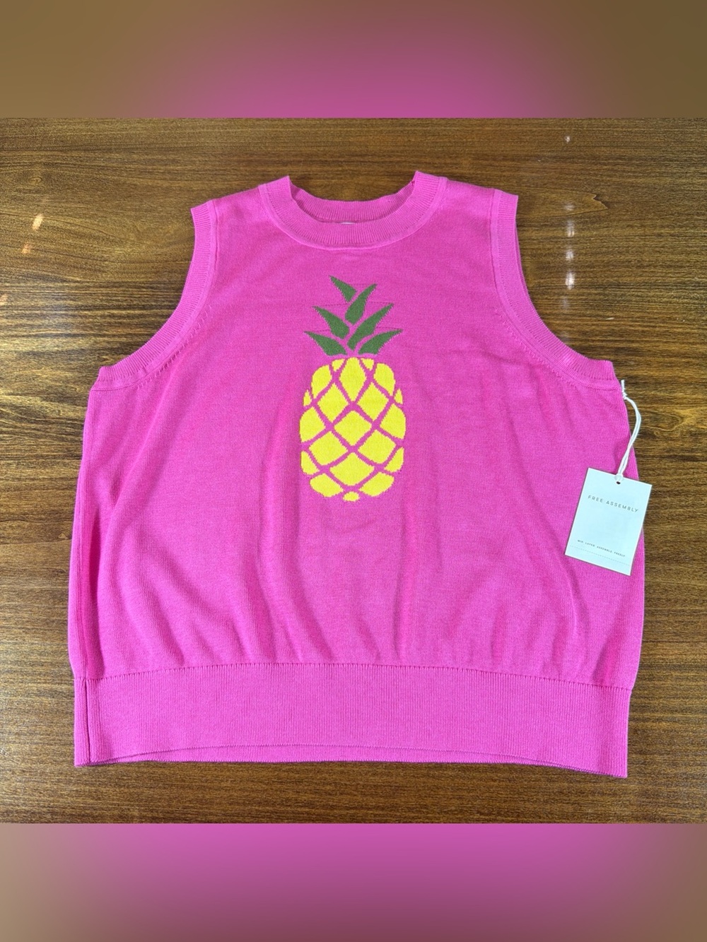 NWT Free Assembly Pink Sleeveless Knit Sweater Pineapple
